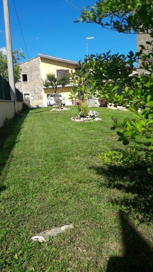 La Casina Gialla Villa Veroli Luaran gambar